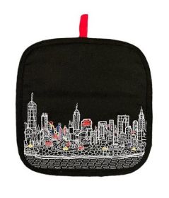 Embroidered NYC Skyline Pot Holder (Color: Black)